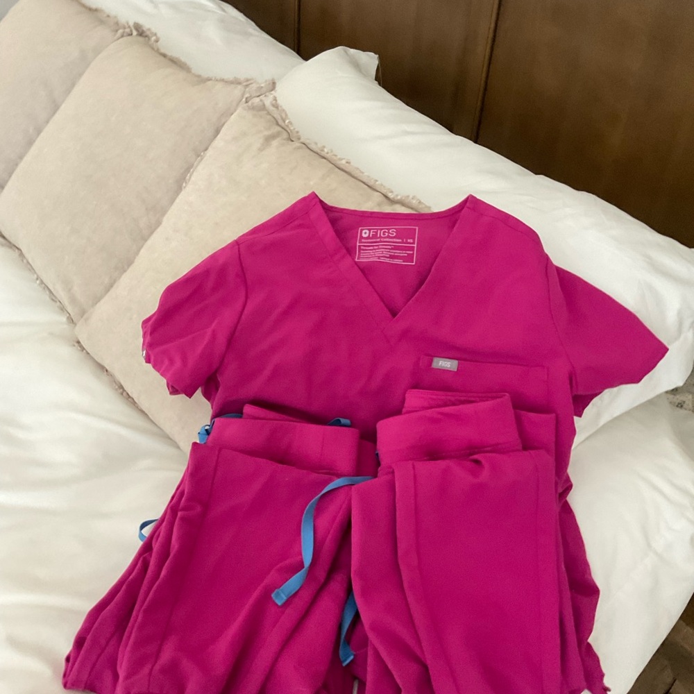 Figs Raspberry Set - image 1